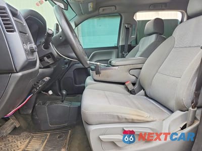 Zdjęcie 7 z 12 samochodu: 2018 CHEVROLET SILVERADO K1500 CUSTOM VIN:3GCUKPEC2JG210412 - miniatura