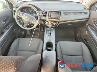 Zdjęcie 8 z 12 samochodu: 2017 HONDA HR-V LX VIN:3CZRU5H37HG710182 - miniatura