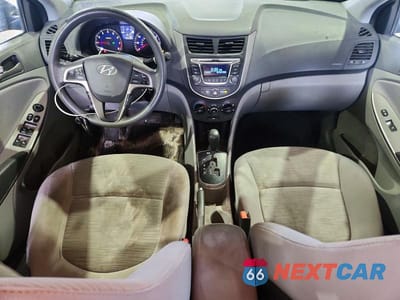 Zdjęcie 8 z 12 samochodu: 2016 HYUNDAI ACCENT SE VIN:KMHCT4AE1GU075391 - miniatura
