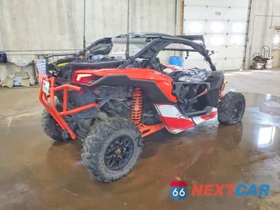 Czwarte zdjęcie samochodu z boku: 2020 CAN-AM MAVERICK X3 UTILITY VEHICLE VIN:3JBVGAY46LK001829 - miniatura