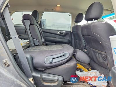 Zdjęcie 10 z 12 samochodu: 2019 NISSAN PATHFINDER SV VIN:5N1DR2MM3KC638921 - miniatura