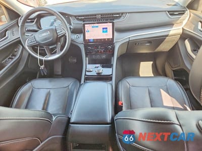 Zdjęcie 8 z 13 samochodu: 2023 JEEP GRAND CHEROKEE LIMITED VIN:1C4RJHBG8PC506911 - miniatura