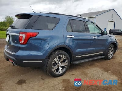 Trzecie zdjęcie samochodu z tyłu: 2018 FORD EXPLORER PLATINUM VIN:1FM5K8HT1JGB98296 - miniatura