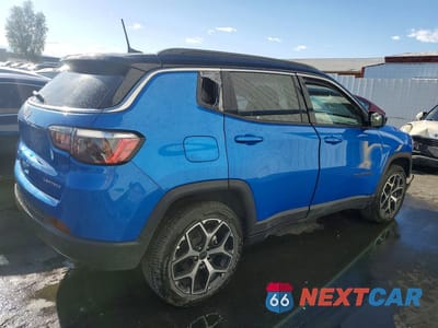 Trzecie zdjęcie samochodu z tyłu: 2025 JEEP COMPASS LIMITED VIN:3C4NJDCN0ST620919 - miniatura