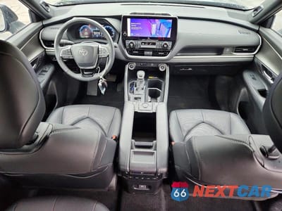 Zdjęcie 8 z 12 samochodu: 2025 TOYOTA GRAND HIGHLANDER HYBRID NIGHTSHADE VIN:5TDACAB5XSS042282 - miniatura