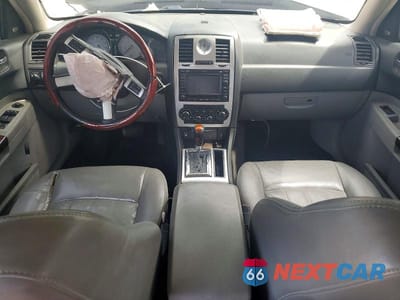 Zdjęcie 8 z 12 samochodu: 2007 CHRYSLER 300C VIN:2C3KA63H97H637604 - miniatura