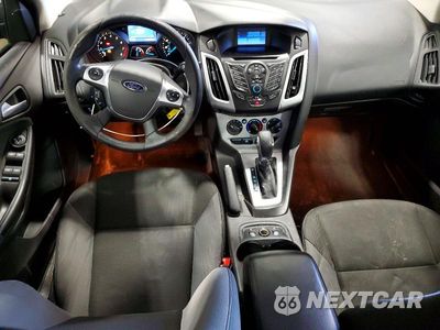 Zdjęcie 8 z 12 samochodu: 2014 FORD FOCUS SE VIN:1FADP3F27EL219038 - miniatura