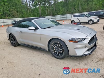 Czwarte zdjęcie samochodu z boku: 2019 FORD MUSTANG VIN:1FATP8UH9K5115554 - miniatura