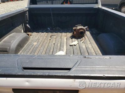 Zdjęcie 10 z 13 samochodu: 2020 CHEVROLET SILVERADO K2500 HEAVY DUTY VIN:1GC4YLEY6LF156474 - miniatura