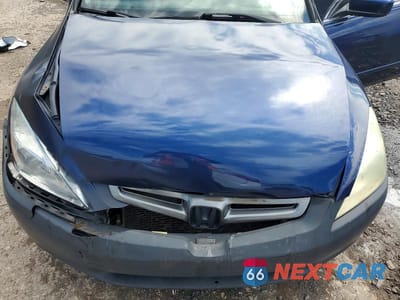 Zdjęcie 11 z 12 samochodu: 2004 HONDA ACCORD EX VIN:1HGCM56634A048684 - miniatura