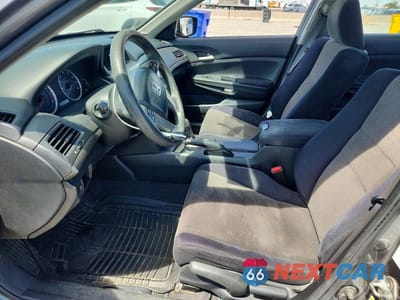 Zdjęcie 7 z 12 samochodu: 2010 HONDA ACCORD LX VIN:1HGCP2F38AA138615 - miniatura