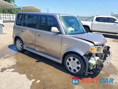 Czwarte zdjęcie samochodu z boku: 2005 TOYOTA SCION XB VIN:JTLKT324750197410 - miniatura