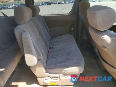 Zdjęcie 11 z 13 samochodu: 2002 TOYOTA SIENNA VIN:4T3ZF19C02U489801 - miniatura