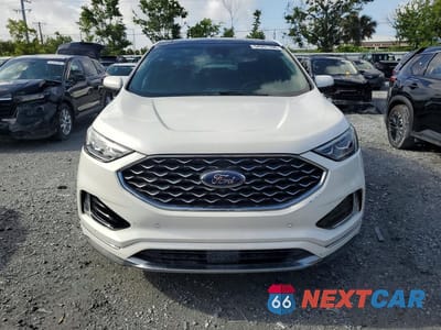 Piąte zdjęcie samochodu w środku: 2022 FORD EDGE TITANIUM VIN:2FMPK4K93NBA29909 - miniatura