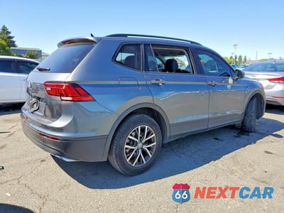 Trzecie zdjęcie samochodu z tyłu: 2021 VOLKSWAGEN TIGUAN S VIN:3VV1B7AX2MM044296 - miniatura