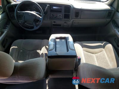 Zdjęcie 8 z 13 samochodu: 2005 CHEVROLET SUBURBAN C1500 VIN:1GNEC16Z35J109523 - miniatura