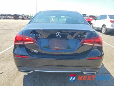 Zdjęcie 6 z 12 samochodu: 2019 MERCEDES-BENZ A 220 4MATIC VIN:WDD3G4FB4KW018130 - miniatura