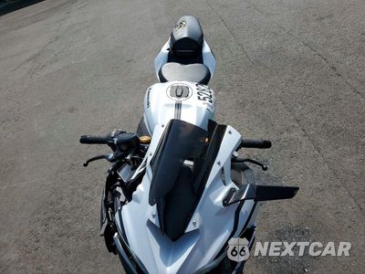 Piąte zdjęcie samochodu w środku: 2025 KAWASAKI ZX400 S VIN:ML5ZXCS18SDA39812 - miniatura