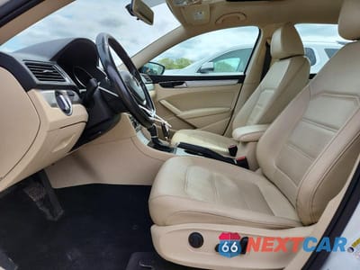 Zdjęcie 7 z 12 samochodu: 2019 VOLKSWAGEN PASSAT WOLFSBURG VIN:1VWLA7A3XKC012327 - miniatura