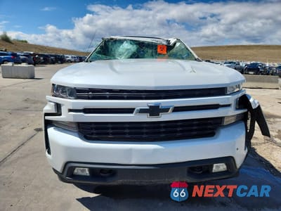 Piąte zdjęcie samochodu w środku: 2021 CHEVROLET SILVERADO K1500 RST VIN:3GCUYEET8MG330772 - miniatura
