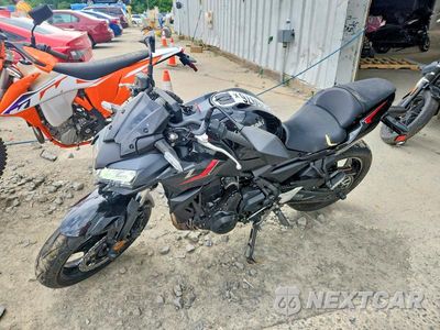 Trzecie zdjęcie samochodu z tyłu: 2025 KAWASAKI ER650 P VIN:ML5EREP13SDAD6812 - miniatura