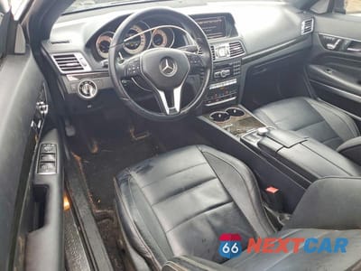 Zdjęcie 8 z 12 samochodu: 2014 MERCEDES-BENZ E 550 VIN:WDDKK7DF7EF223947 - miniatura