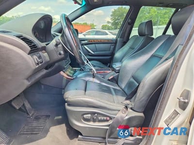 Zdjęcie 7 z 13 samochodu: 2001 BMW X5 4.4I VIN:WBAFB33591LH08048 - miniatura