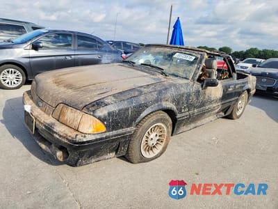 1989 FORD MUSTANG GT 1FABP45E8KF285522 - główne zdjęcie licytacji z USA - miniatura