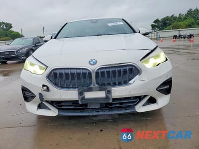 Piąte zdjęcie samochodu w środku: 2021 BMW 228I VIN:WBA53AK04M7J18448 - miniatura