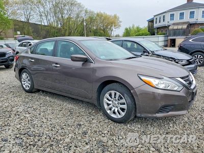 Czwarte zdjęcie samochodu z boku: 2016 NISSAN ALTIMA 2.5 S VIN:1N4AL3APXGN390701 - miniatura