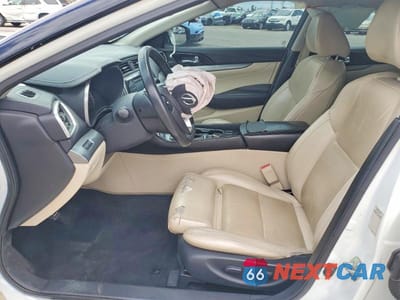 Zdjęcie 7 z 12 samochodu: 2017 NISSAN MAXIMA 3.5 SV VIN:1N4AA6AP5HC393882 - miniatura