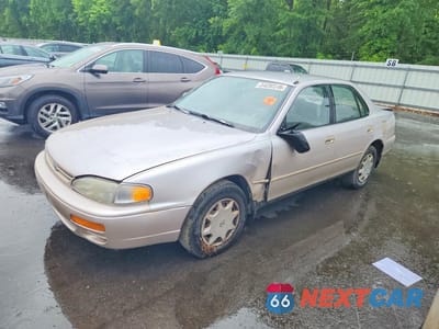 1996 TOYOTA CAMRY DX 4T1BG12K7TU731199 - główne zdjęcie licytacji z USA - miniatura