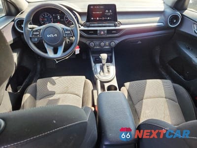 Zdjęcie 8 z 12 samochodu: 2022 KIA FORTE LXS VIN:3KPF24AD3NE458000 - miniatura