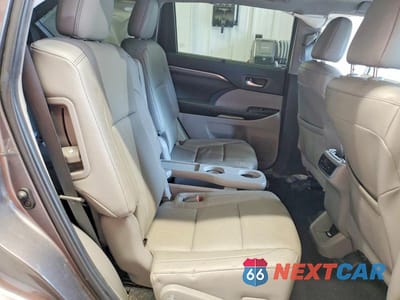 Zdjęcie 11 z 13 samochodu: 2019 TOYOTA HIGHLANDER LIMITED VIN:5TDDZRFH0KS727714 - miniatura