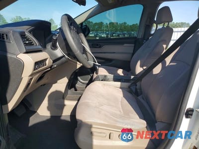 Zdjęcie 7 z 13 samochodu: 2018 HONDA ODYSSEY EX VIN:5FNRL6H54JB065731 - miniatura
