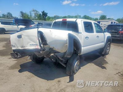 Trzecie zdjęcie samochodu z tyłu: 2015 TOYOTA TACOMA DOUBLE CAB PRERUNNER VIN:5TFJX4GN5FX048618 - miniatura