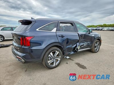 Trzecie zdjęcie samochodu z tyłu: 2024 KIA SORENTO EX VIN:KNDRHDLG0R5236454 - miniatura