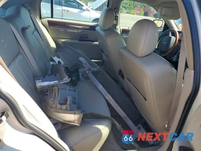 Zdjęcie 10 z 12 samochodu: 2010 LINCOLN TOWN CAR SIGNATURE LIMITED VIN:2LNBL8CV3AX612617 - miniatura