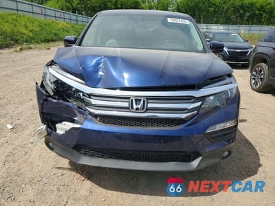 Piąte zdjęcie samochodu w środku: 2016 HONDA PILOT EXL VIN:5FNYF6H83GB116822 - miniatura