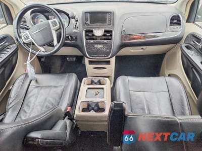 Zdjęcie 8 z 12 samochodu: 2014 CHRYSLER TOWN & COUNTRY TOURING VIN:2C4RC1BG3ER442900 - miniatura