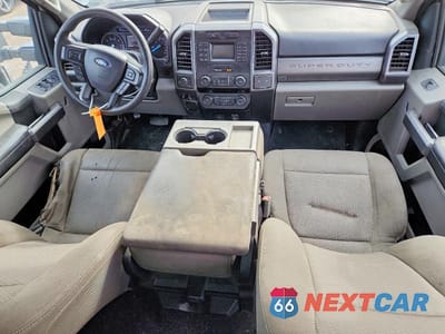 Zdjęcie 8 z 14 samochodu: 2019 FORD F350 SUPER DUTY VIN:1FT8X3B67KEF98255 - miniatura