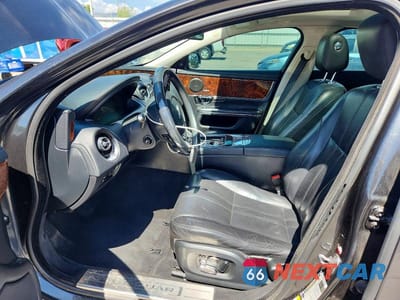 Zdjęcie 7 z 12 samochodu: 2015 JAGUAR XJ VIN:SAJWJ1CD6F8V77865 - miniatura