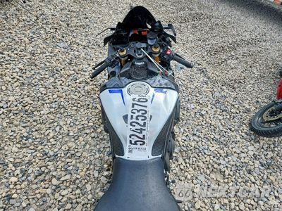 Zdjęcie 6 z 9 samochodu: 2024 YAMA YZFR1M VIN:JYARN67E0RA000693 - miniatura