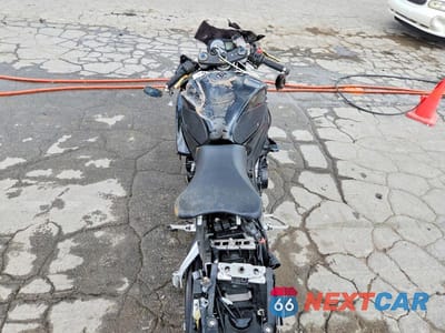 Zdjęcie 6 z 10 samochodu: 2008 SUZUKI GSX-R750 VIN:JS1GR7LAX82103339 - miniatura