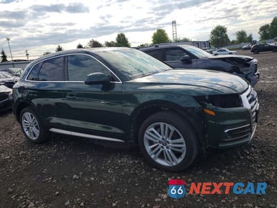 Czwarte zdjęcie samochodu z boku: 2020 AUDI Q5 PRESTIGE VIN:WA1CNAFY3L2086845 - miniatura