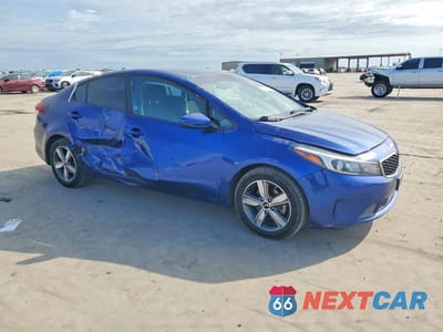 Czwarte zdjęcie samochodu z boku: 2018 KIA FORTE LX VIN:3KPFL4A79JE170418 - miniatura