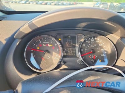Zdjęcie 9 z 12 samochodu: 2013 NISSAN ROGUE S VIN:JN8AS5MT6DW541240 - miniatura