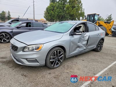 2017 VOLVO S60 YV126MFLXH2437496 - główne zdjęcie licytacji z USA - miniatura