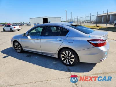 Drugie zdjęcie samochodu z przodu: 2017 HONDA ACCORD HYBRID EXL VIN:JHMCR6F51HC030187 - miniatura