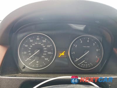 Zdjęcie 9 z 12 samochodu: 2013 BMW X1 SDRIVE28I VIN:WBAVM1C57DVL64316 - miniatura